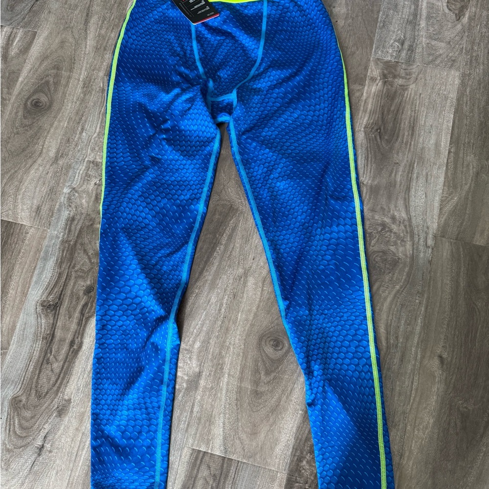 NWT Under Armour Men’s Compression Pants-size M